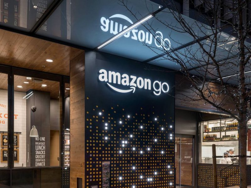 Amazon поделится комплексом технологий магазинов-беспилотников с аэропортами и кинотеатрами
